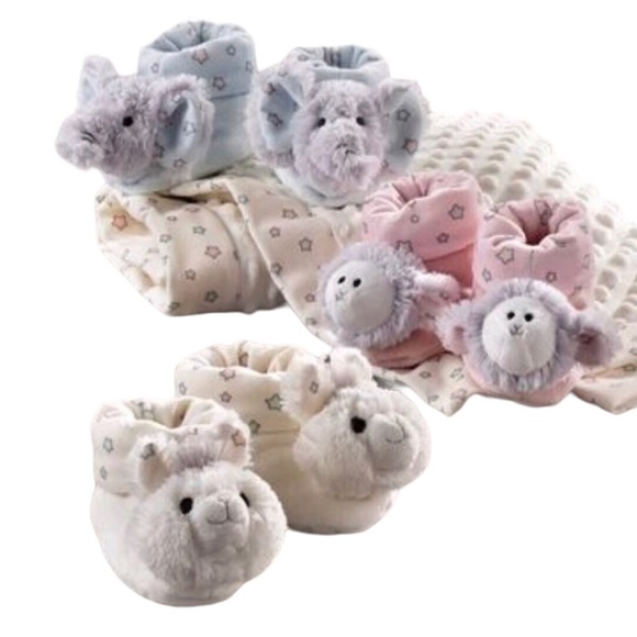 LIL’LLAMA Gift Boxed Pink Rattle Booties - Picture 12 of 12